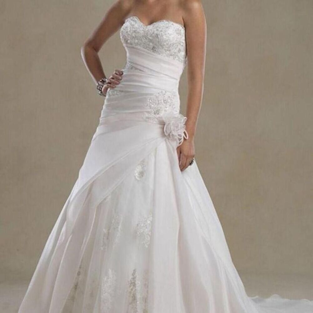 NWOT Forever Yours Wedding Gown sz 8